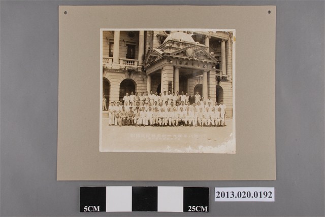 臺中市新聞記者公會九一記者節紀念攝影 (共2張)