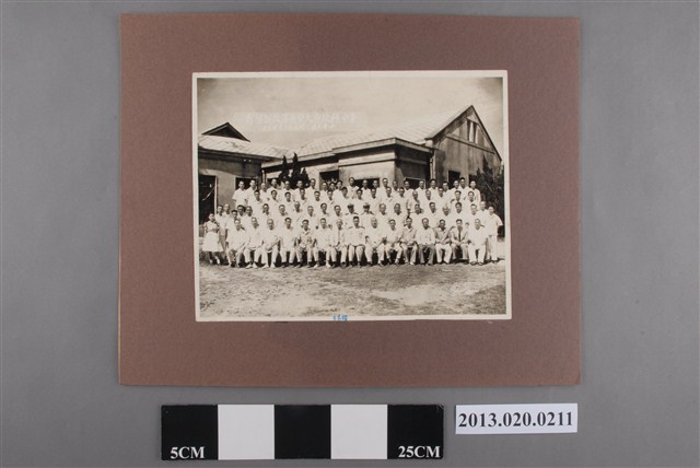 臺中縣政府大甲區署改制留影 (共2張)