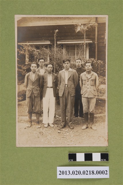 六人合照 (共1張)