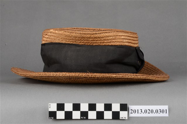 檜木皮編織呢龍帽 (共5張)