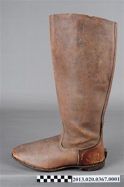 二戰日本軍用長靴左足 (共9張)