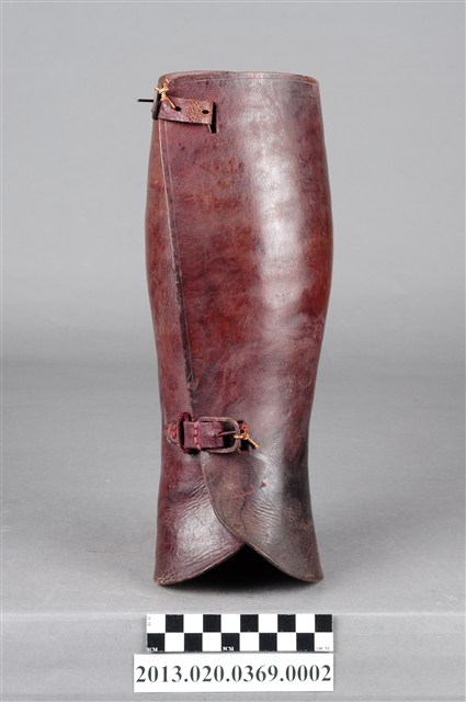 二戰日本軍官用皮綁腿右 (共9張)