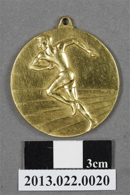 臺灣田徑賽協會第13屆全省暨第5屆國教田徑賽大會第1名獎牌 (共4張)