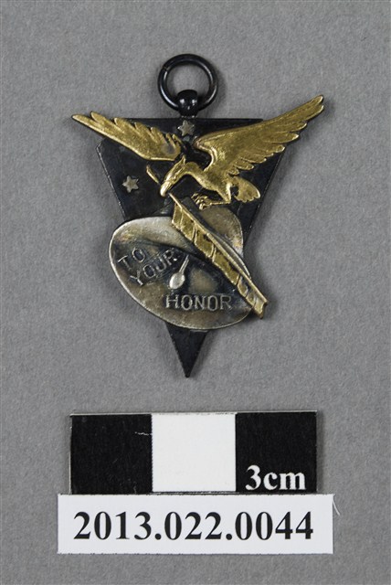 州立臺中商業學校第七回卒業紀念章 (共12張)