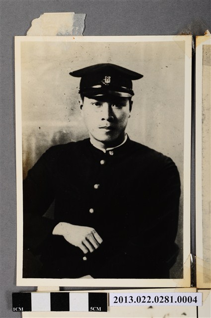 張星賢早稻田大學期間學生照 (共9張)