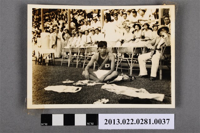 1936年印度孟買友誼賽會場張星賢獨照 (共7張)