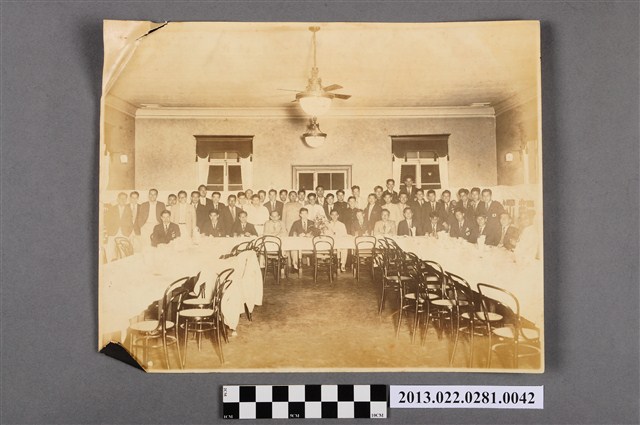 餐廳團體合照 (共2張)