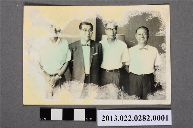 張星賢等4人合照 (共2張)