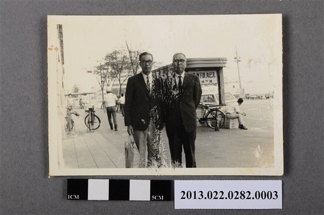 張星賢等2人於日本合照 (共2張)