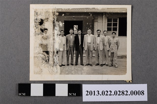 張星賢等9人合照 (共2張)