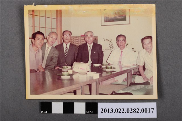 張星賢與日本友人餐敘合照 (共2張)