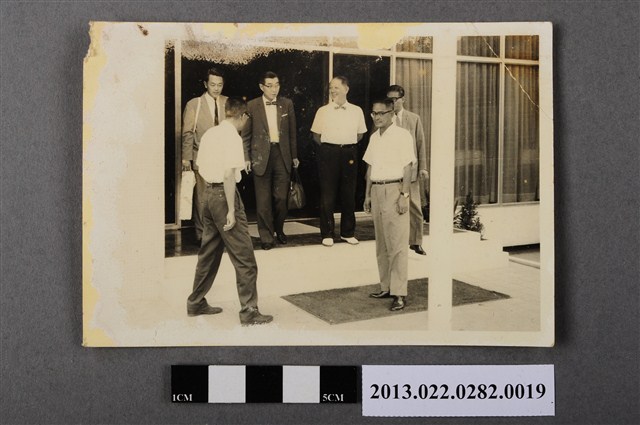 張星賢等6人照片 (共2張)