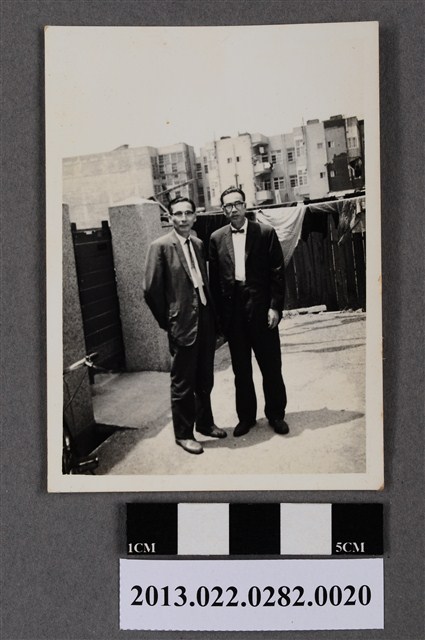 張星賢與友人合照 (共2張)