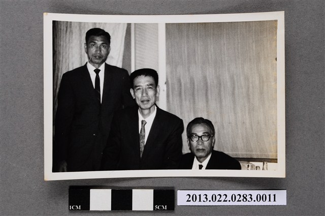 張星賢等3人合照 (共2張)