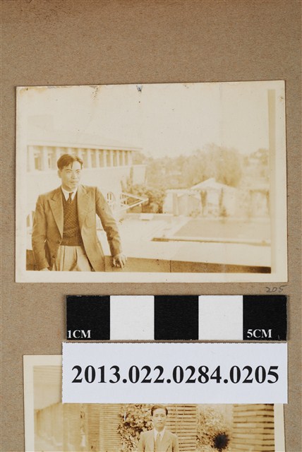 張星賢獨照 (共2張)