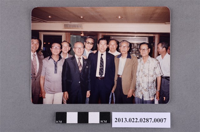 民國81年張星賢團體合照 (共2張)