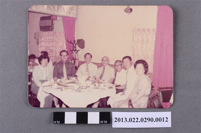 張星賢等人餐敍剪影1 (共2張)