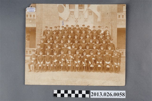 1934年林森源於臺南師範學校畢業團體照 (共2張)