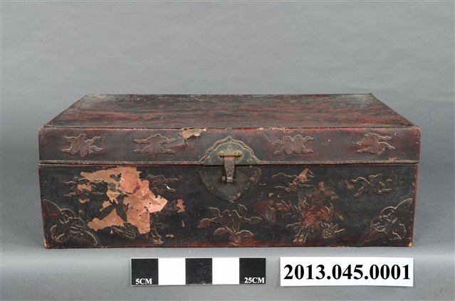 繃皮嫁粧木箱 (共10張)