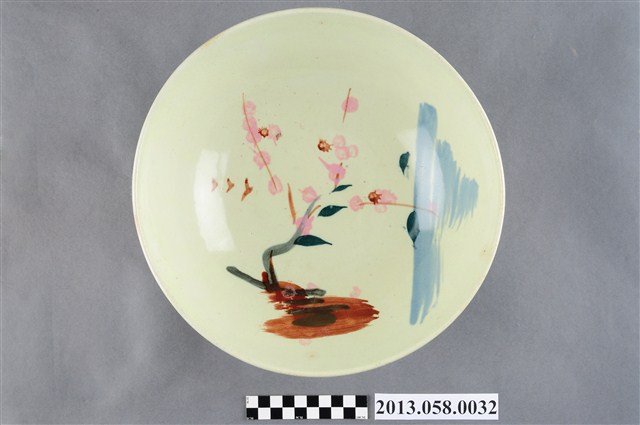 彩繪花卉紋碗 (共6張)