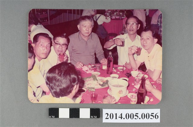 吳錦煌先生與友人餐聚合照 (共5張)