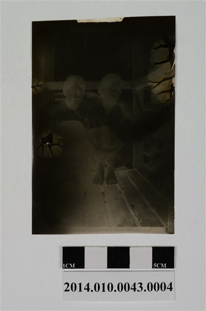 兩女合照 (共2張)