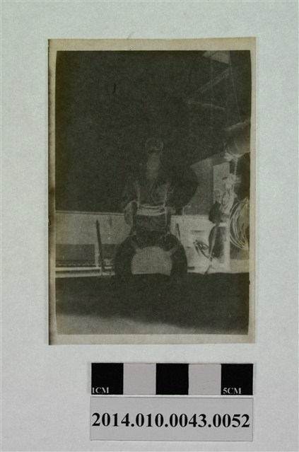 甲板男子獨照 (共2張)