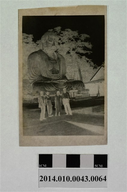 鎌倉大佛前四人合照 (共2張)