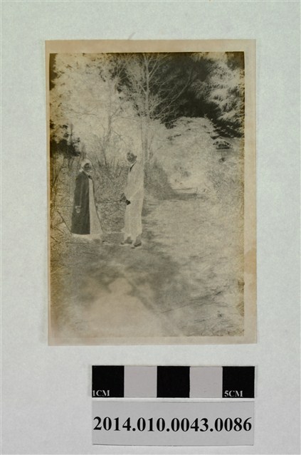 兩女合照 (共2張)