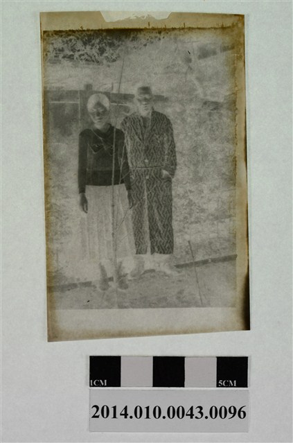 男女合照 (共2張)