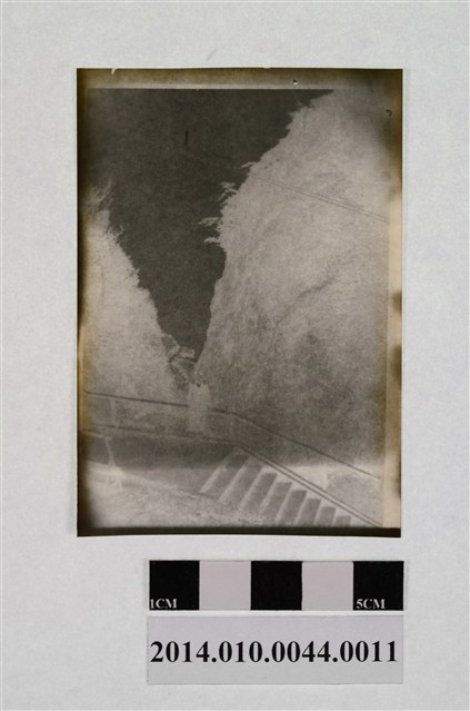 階前獨照 (共2張)