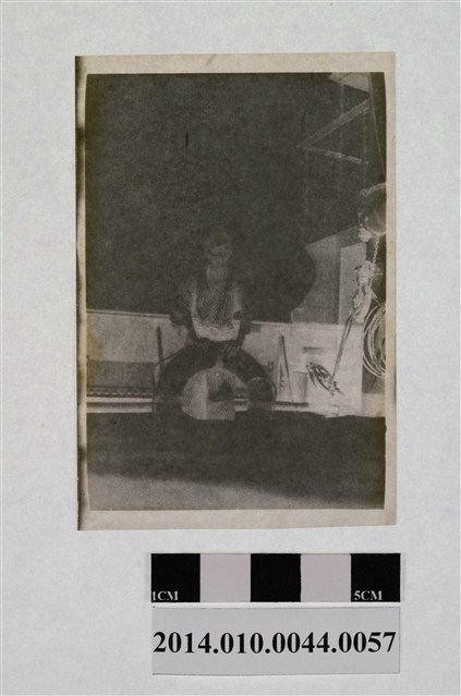 甲板男子獨照 (共2張)