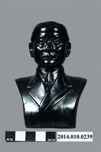 孫中山陶瓷塑像 (共9張)