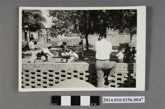 孩童遊戲 (共2張)