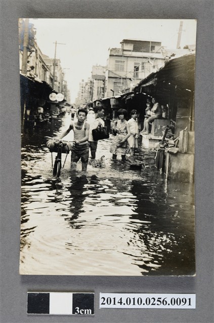 淹水街道 (共2張)
