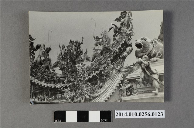 廟宇屋頂雙龍朝三仙剪黏 (共2張)