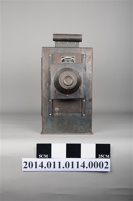 日治時期臺灣紙芝居協會放映機機箱 (共6張)