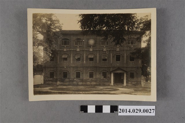 安慶青年館黑白照 (共2張)