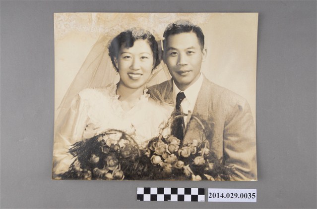 胡宇傑先生與李澤信女士結婚10週年紀念照 (共2張)