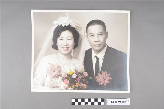 胡宇傑先生與李澤信女士結婚20週年紀念照 (共2張)