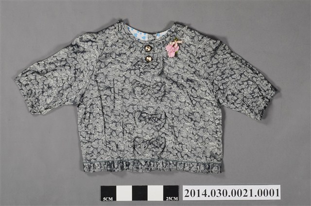 圓領半袖罩衫式上衣 (共3張)