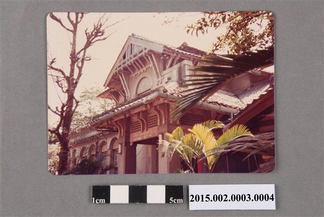 新竹縣縣長公館建築舊蹟相片（玄關構件） (共2張)