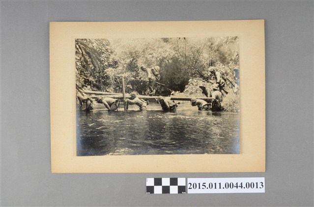 辛苦的工兵隊 (共2張)