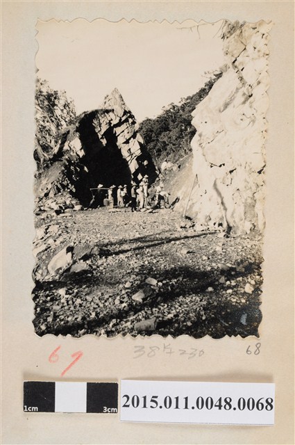 施工中的工人 (共1張)