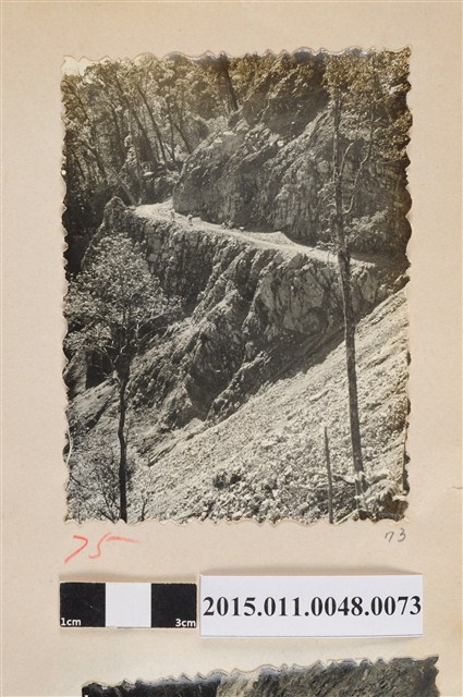 修建中的公路 (共1張)