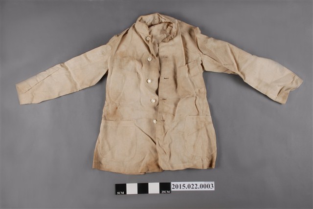 寶藏興白麻布長袖外衣 (共2張)