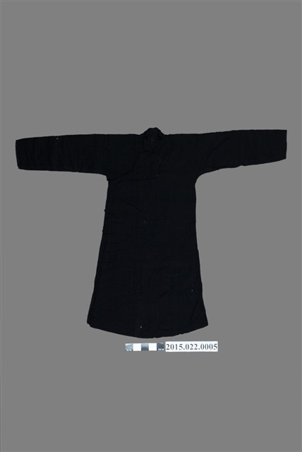 黑色鋪棉長衫 (共2張)