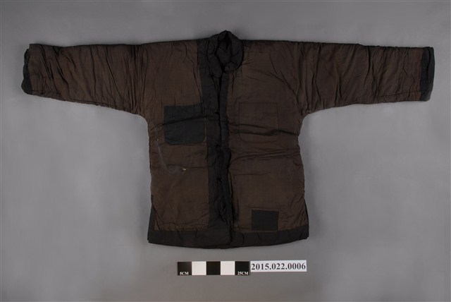 灰黑色長袖棉襖 (共2張)