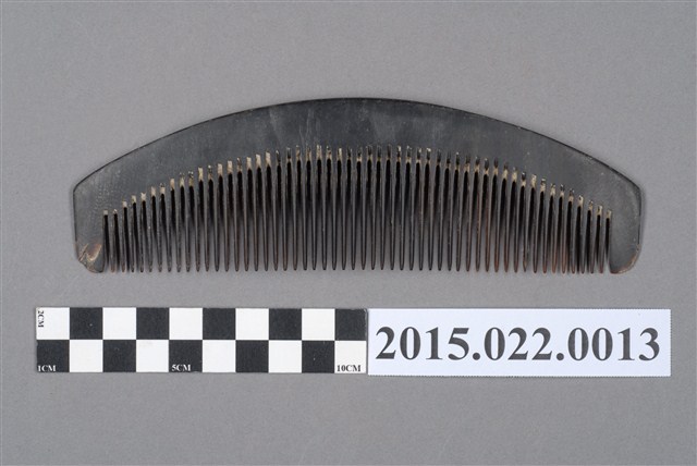 黑色弧形平板梳 (共4張)