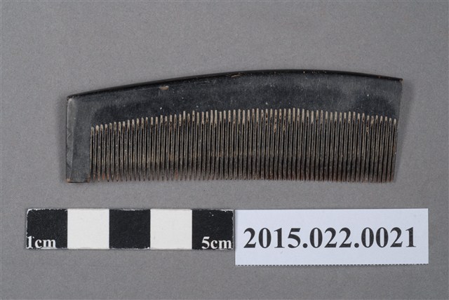 黑色弧形平板梳 (共4張)